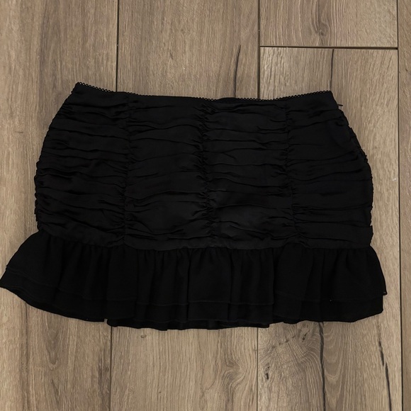 NWOT Danielle Guizio Blume Mini Skirt - Picture 2 of 4